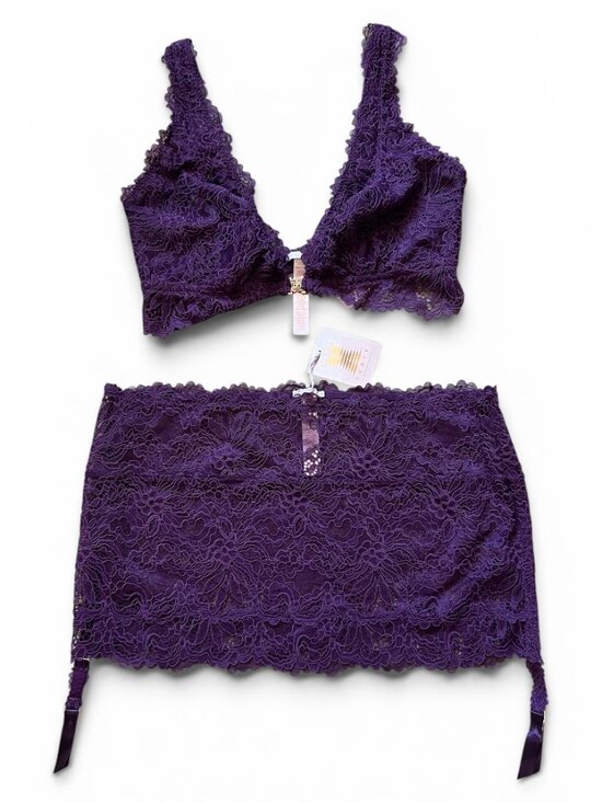 Savage X Fenty Other - Savage X Fenty NEW Romantic Corded Lace Bralette & Garter Skirt Size 2X